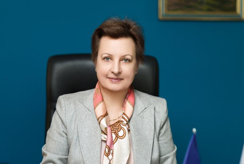 Елена Бахмутова