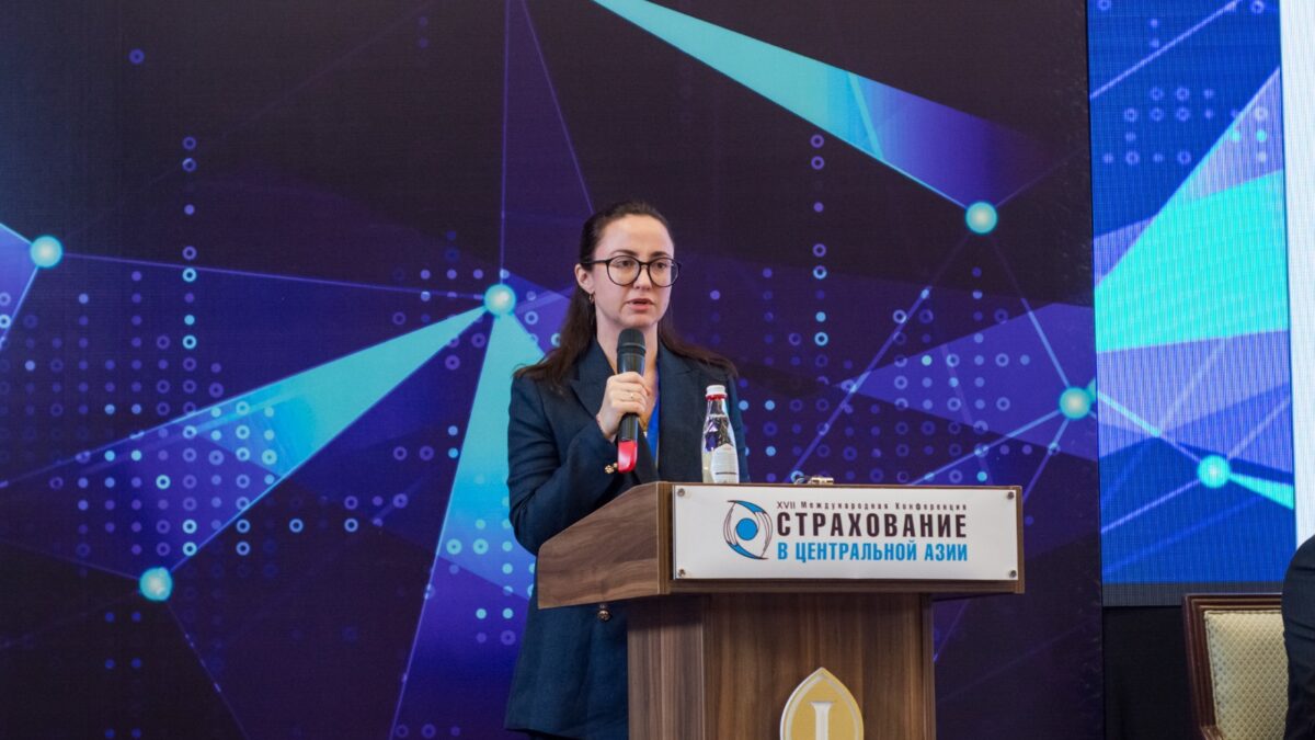 Елена Полякова