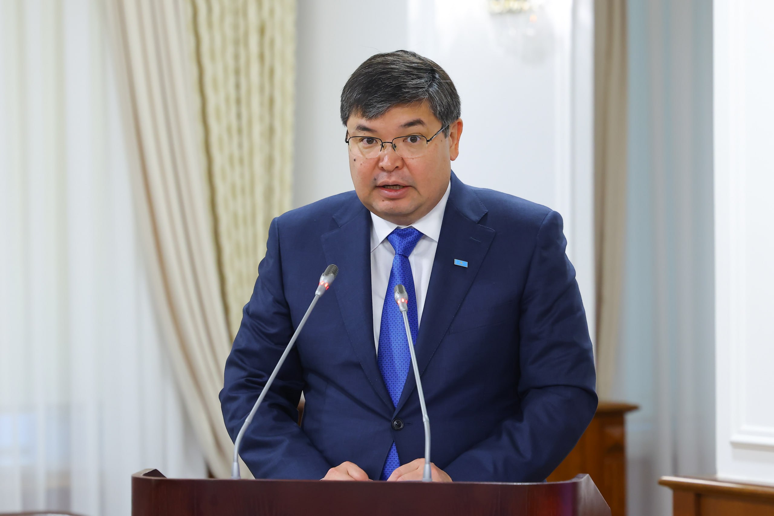 Мади Такиев, министр финансов РК