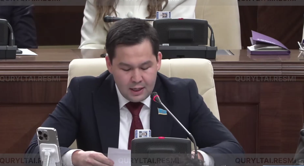 Депутат Курултая Алмас Мухаметов